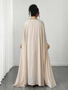 SHEIN PETITE CURVE 加大码两件套中东蕾丝纯色圆领无袖长袍 - 杏色 - 查看 2