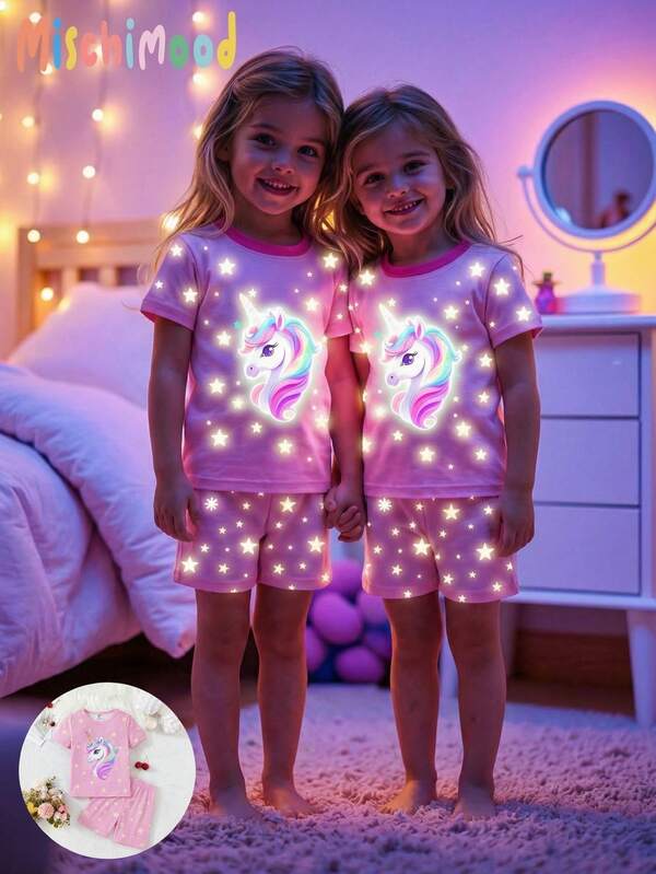 Bộ 2 món quần short tay ngắn cổ tròn cho bé gái, in hình kỳ lân và ngôi sao, chất liệu vải dệt kim co giãn, mềm mại và thoải mái, có khả năng phát sáng trong bóng tối.