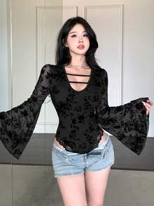 DAZY Women's Floral Flocked Mesh Flare Sleeve Bodysuit - Black - View 4