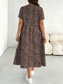 SHEIN Essnce 大码豹纹短袖休闲度假连衣裙 - 彩色 - 查看 2