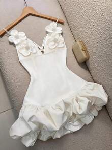 GlowEve 白色泡泡裙珍珠立体花朵优雅女士短裙 - 白色 - 查看 1