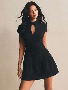 Poéselle 女士优雅钥匙孔领黑色迷你连衣裙，夏季 - 黑色 - 查看 1