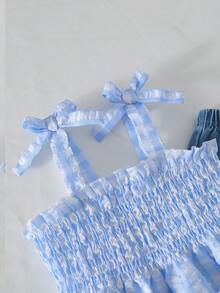 SHEIN Set de 2 piezas Camiseta de tirantes con textura de cuadros y decoración de lazo 3D + Pantalones vaqueros bordados para niña, conjunto casual de primavera/verano lindo para uso diario - Azul - Ver 5