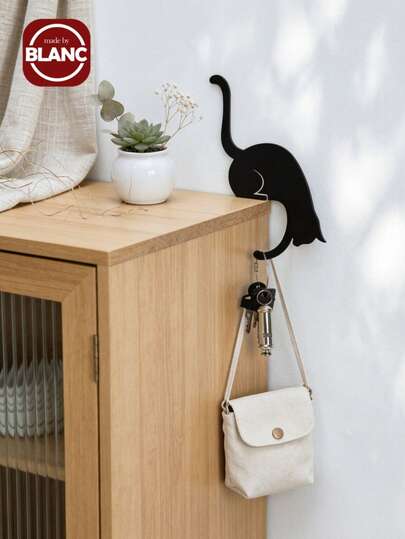 2 قطعة من خطاطيف الحائط بشكل قطة لطيفة، خطاطيف معلقة بتفاصيل كرتونية لبنة القطة، قبضة قوية وإلتصاق عالي، ثقب بدون آثار، مصنوعة من مادة بلاستيك ABS متين، بتصميم نمط قطة كرتونية، بألوان ماكارون ناعمة، تصميم زوايا مستديرة، آمنة للأطفال، مناسبة لتعليق المفاتيح والحقائب والأوشحة والأدوات المطبخية والمناشف والمعاطف والأشياء الخفيفة، هدية ممتعة لعشاق القطط، ديكور منزلي ممتع لغرفة النوم والمطبخ ومدخل المنزل والحمام وغرفة الأطفال والسكن الجامعي