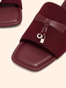 CUCCOO BASICS Giày nữ mũi vuông đế bằng màu đỏ tía dệt kim đơn giản thoải mái thoáng khí, dép xăng đan đế bằng thời trang nữ, dép đi trong nhà đa năng tiện dụng cho công sở. - Màu Đỏ Sâu - Xem 3