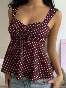 SHEIN CovetEZ Bộ sưu tập thời trang nữ Xuân/Hè 2026: Áo kiểu/áo ba lỗ chấm bi nâu dễ thương, thoải mái, đa năng, có bèo nhún và dây rút. - màu nâu - Xem 2