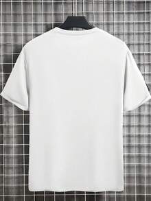 Manfinity EMRG Men's Street Graffiti Style Red Jacket, Cargo Pants, Cardboard Head Mask, Matching "Where Am I" Graphic Round Neck Casual T-Shirt, Young And Rebellious, Anti-Mainstream - Multicolor - View 2