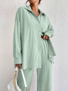 EMERY ROSE Conjunto casual de 2 piezas de blusa de manga larga con botones delanteros de unicolor y pantalones con bolsillos en diagonal para mujer - verde menta - Ver 2