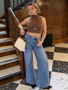 Bethéva 小高領帶扣細節短款背心 - 咖啡棕 - 查看 5