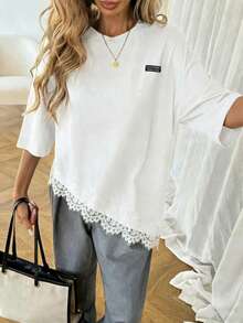 SHEIN LUNE Áo thun nữ màu trơn, vạt áo bất đối xứng, phối ren, kiểu dáng thường ngày, đa năng, thích hợp mặc trong kỳ nghỉ xuân/hè, phù hợp cho kỳ nghỉ, mùa hè, mùa xuân, nghỉ xuân và nhiều dịp khác, bao gồm váy đi biển, áo sơ mi thường ngày, áo khoác ngoài và áo mùa hè. - trắng - Xem 6