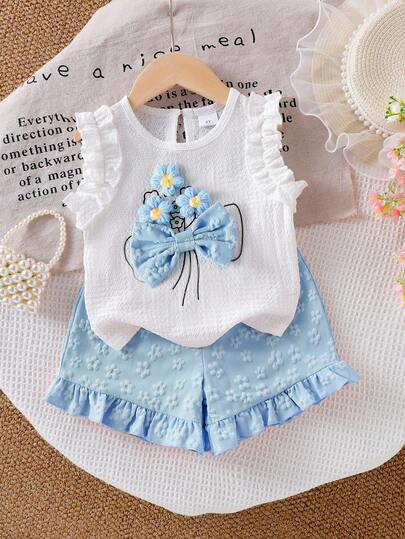 SHEIN Genkimix Kids Conjunto de top de camisola con volantes de jacquard de marfil y shorts con volantes rosas para niña pequeña, lindo y adorable conjunto de verano para bebé