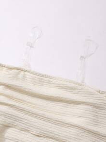 Bộ đồ 2 mảnh thanh lịch và dịu dàng dành cho bé gái tuổi teen, gồm áo trễ vai xếp ly bất đối xứng và chân váy xếp ly hai lớp, thích hợp cho các buổi đi chơi và tụ họp thường ngày, mùa xuân/hè. - Màu be - Xem 3