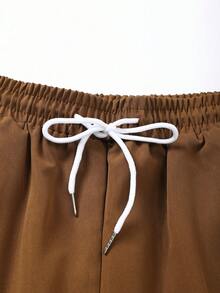 Manfinity RSRT Bộ đồ đi biển cỡ lớn dành cho nam giới, gồm áo sơ mi ngắn tay và quần short in họa tiết cây nhiệt đới. - Nhiều màu - Xem 7