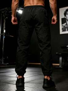 GymBeat 男士哥特风印花运动裤 - 黑色 - 查看 2