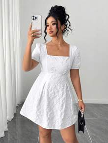 SHEIN PETITE CURVE 大码提花浪漫百搭时尚休闲连衣裙，适合约会和日常穿着 - 白色 - 查看 3