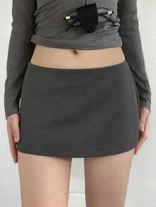 DAZY Rok Super Mini Wanita Warna Polos dengan Pinggang Rendah - Grey - View 3