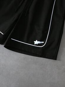 Manfinity Roghcode 男士休闲运动风，高弹力平针织面料，撞色设计，字母印花条纹图案，宽松版型T恤，松紧腰带抽绳短裤 - 黑與白 - 查看 5
