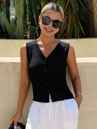 DAZY Women's Solid Color V-Neck Sleeveless Knit Top, Casual Vacation Summer Wear