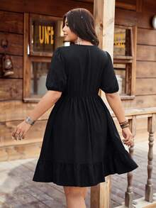 Ceyna Vestido casual de mini-férias com bordado de manga curta, Plus Size, Vestido ocidental de primavera/verão preto, vestido boho, vestido ocidental de Plus Size, vestido bordado de Plus Size, vestido de férias de Plus Size, vestido de estilo ocidental para mulheres, vestido de férias preto bordado de Plus Size, roupas boêmias para mulheres de Plus Size, vestido boho de Plus Size, looks ocidentais de Plus Size para mulheres, look para 2025, looks de rodeio para mulheres, looks de vaqueira de Plus Size, roupas góticas de Plus Size - Preto - Visão 3