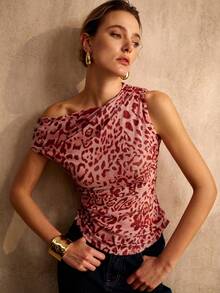 MOTF PREMIUM 豹纹褶皱不对称领口上衣 - 黑與白 - 查看 5