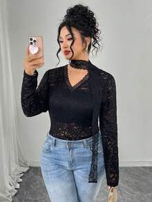 Modelyn Plus Size Women Lace Patchwork Fitted Versatile Knit Collar Top, Elegant For Spring/Summer - Black - View 5