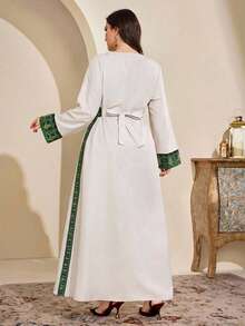 SHEIN Najma Đầm kiểu Ả Rập cổ khoét eo, họa tiết hình học, dành cho nữ cỡ lớn, thích hợp mặc mùa xuân/thu. - Nhiều màu - Xem 2