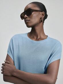 Ontre 女士浅蓝色拱形肩袖针织上衣，现代优雅的婚礼宾客装扮，简约浪漫的法式奢华感，都市时尚商务休闲办公装，低调奢华气质，高端通勤机场邮轮穿搭，中东活动必备，高品质百搭季节性婚礼系列度假上衣 - 藍色 - 查看 2