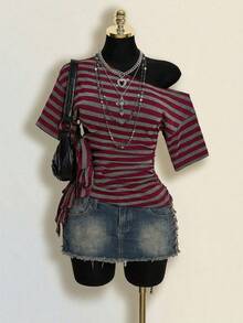 SHEIN ICON Y2k 女款哥特风 Coachella 音乐节俱乐部嬉皮辣妹中国风红黑条纹不对称肩短袖侧扭结时尚上衣，夏季 - 彩色 - 查看 3