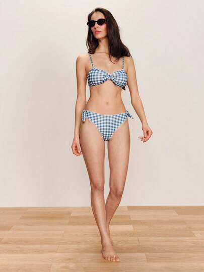 lacRébo Bộ bikini hai mảnh không dây buộc hông màu xanh navy kẻ caro, thích hợp cho kỳ nghỉ, mùa xuân hè, phong cách Pháp, kiểu Paris, họa tiết kẻ sọc, đồ bơi cổ điển, trang phục đi biển, trang phục nghỉ dưỡng.