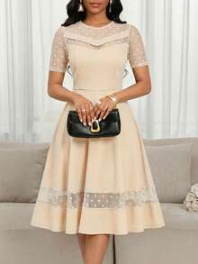 Vestido de mujer con cuello redondo, manga corta, parches de malla con estampado floral y lunares - Albaricoque - Ver 4