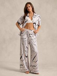 女士英伦风曲线印花短袖睡衣套装（含开衫） - 杏色 - 查看 5