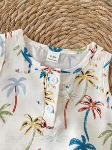 SHEIN Bộ đồ thường ngày cho bé trai gồm áo cổ tròn và quần short in hình cây dừa. - trắng - Xem 7