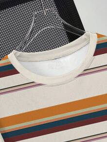Manfinity Hypemode Men's Retro Striped Patchwork Loose Fit H Print Round Neck T-Shirt - Multicolor - View 4