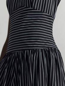 Ontre 2026春夏新款女士条纹拼接优雅圆领无袖褶皱腰身休闲长裙，日常穿着、复活节礼服、夏季连衣裙、优雅连衣裙、休闲长裙、度假连衣裙、婚礼礼服 - 黑色 - 查看 3