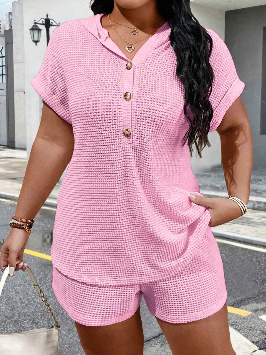 Calvaya Conjunto informal de 2 piezas: Camiseta de punto waffle con cuello en V, manga corta y botones de madera + Pantalones cortos elásticos de cintura de tela waffle, talla grande - Rosa Pálido - Ver 1