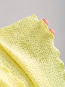 Sweetra Đầm ngắn cổ yếm xếp ly, màu nâu có họa tiết, trang nhã với khóa kim loại, phù hợp cho tiệc năm mới. - Màu vàng ngỗng - Xem 6