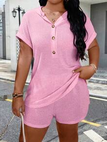Calvaya Conjunto informal de 2 piezas: Camiseta de punto waffle con cuello en V, manga corta y botones de madera + Pantalones cortos elásticos de cintura de tela waffle, talla grande - Rosa Pálido - Ver 3