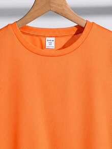 SHEIN 2pcs Tween Boy Splice Sports Textured Vertical Stripe Pattern Short Sleeve T-Shirt And Shorts Set - Orange - View 3