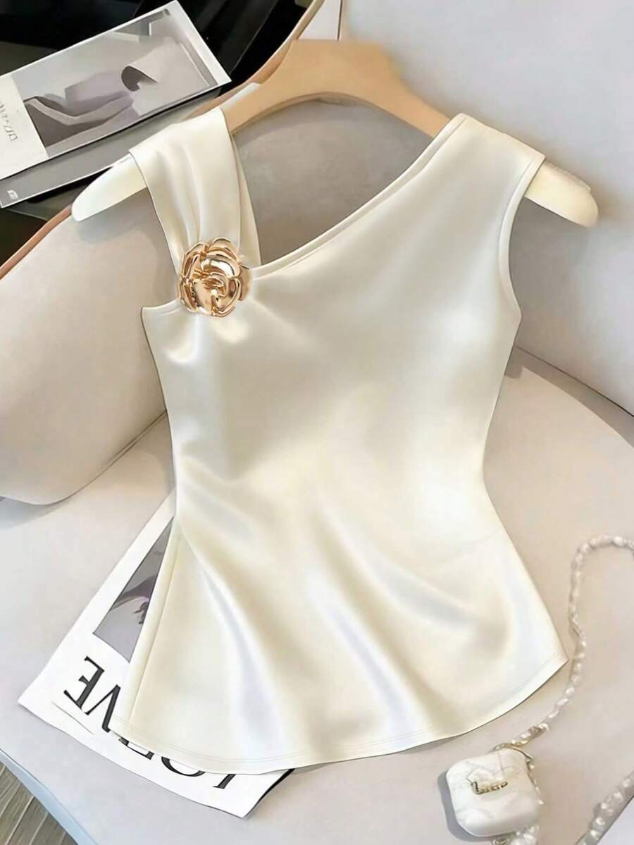 Franclia Women's Solid Color Asymmetric Sleeveless Ruched Decorative Button T-Shirt