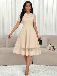 Vestido de mujer con cuello redondo, manga corta, parches de malla con estampado floral y lunares - Albaricoque - Ver 3