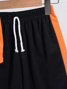 SHEIN 2pcs Tween Boy Splice Sports Textured Vertical Stripe Pattern Short Sleeve T-Shirt And Shorts Set - Orange - View 4
