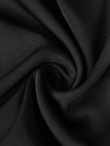 Lounesse Vestido casual de vacaciones para mujer talla grande en blanco y negro con cintura ceñida y mangas volantes, lindo vestido de verano para picnic de damas - Blanco y Negro - Ver 7