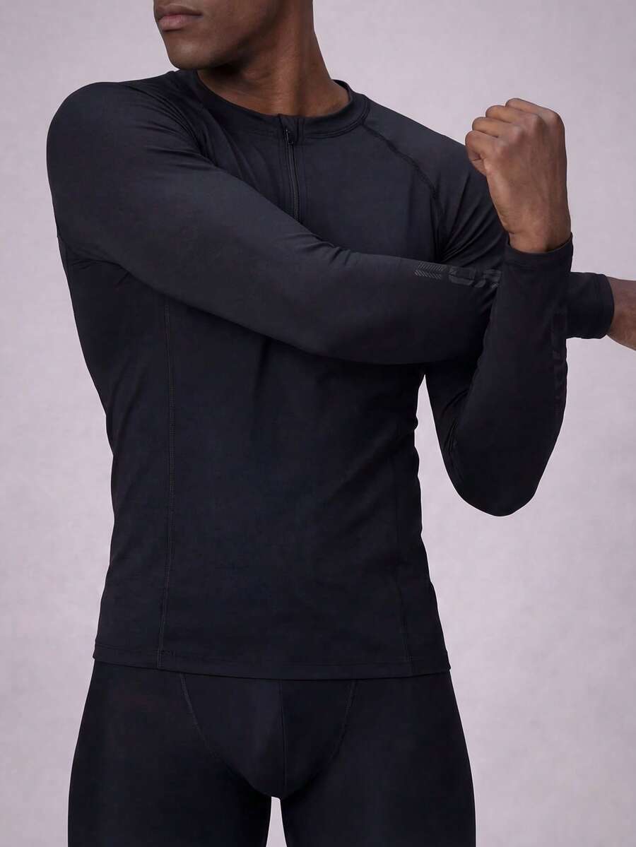 Manfinity KASUA Men's Plain Insert Sleeve Surf T-Shirt Athletic Workout Shirt, Men Swim Shirt, Mesh Men Top, Men S Rash Guard Shirt, Long Sleeve Swim Shirt - Black - View 1