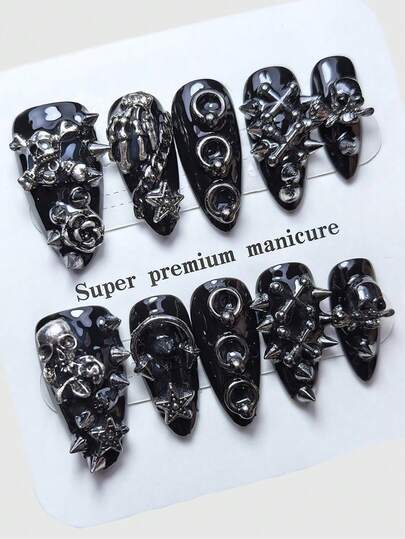 ROMWE Goth 10 piezas de estilo punk con remaches para manicura + 3 piezas de cinta de doble cara para manicura, manicura sólida negra de alta calidad hecha a mano con elementos retro de calavera y estrella de metal, en forma de almendra, adecuada para todas las estaciones, para uso diario, fiestas y bailes.