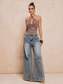 Lumalex 女士优雅性感时尚闪亮亮片露背吊带背心，适合情人节、约会、派对、郊游、春夏等场合。这款泳衣款式简约大方，适合度假、复活节、波西米亚风、海滩、户外、婚礼季、宴会、成人礼、海滩等场合。另有一款金属装饰露背挂脖亮片吊带背心，适合情人节、约会、派对、郊游、春夏等场合。 - 卡其色 - 查看 5