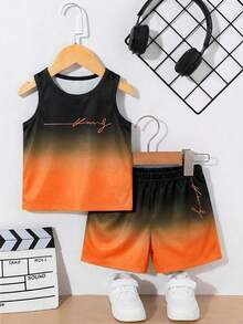 2 piezas Conjunto casual para niño, parte superior de tirantes con estampado de logo degradado a juego con pantalones cortos con estampado de logo, adecuado para salidas en verano - Multicolor - Ver 3