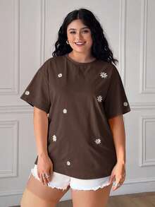 Solflare Plus Size Blue Daisy Embroidered Casual Short Sleeve T-Shirt, Spring/Summer Clothes - Chocolate Brown - View 3