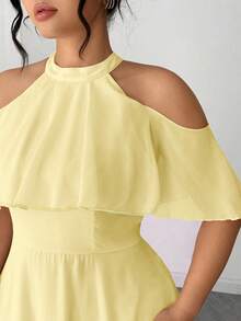 Elenzga Women's Plus Size Pale Yellow Plain Woven Fabric Halter Cold Shoulder Long A Line Elegant Prom Dress - Pale Yellow - View 8
