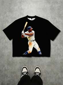 Manfinity EMRG 男士棒球运动员图案圆领宽松短袖T恤，个性化剪裁款式，时尚休闲上衣 - 黑色 - 查看 1