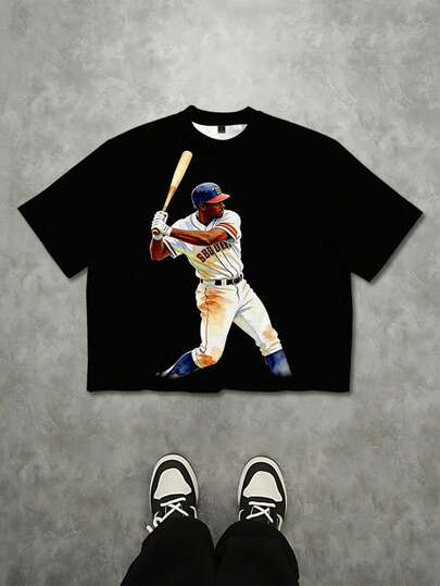 Manfinity EMRG 男士棒球运动员图案圆领宽松短袖T恤，个性化剪裁款式，时尚休闲上衣